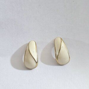 Vintage Trifari Cream Enamel Gold Tone Earrings